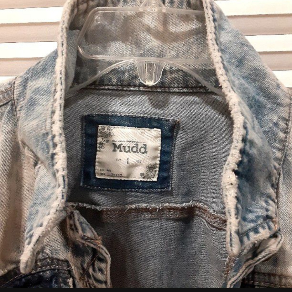 Mudd women's denim jeans destress jacket . Size large - Picture 11 of 12